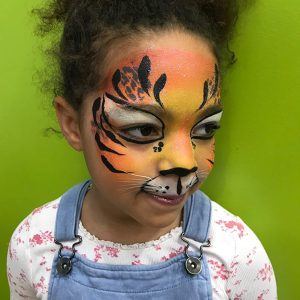 Tiger facepainting at Kidabulous